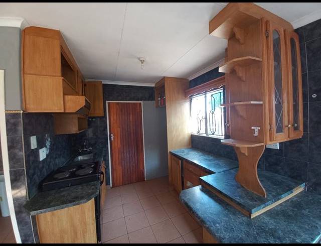 2 BEDROOM HOUSE FOR SALE IN DANVILLE